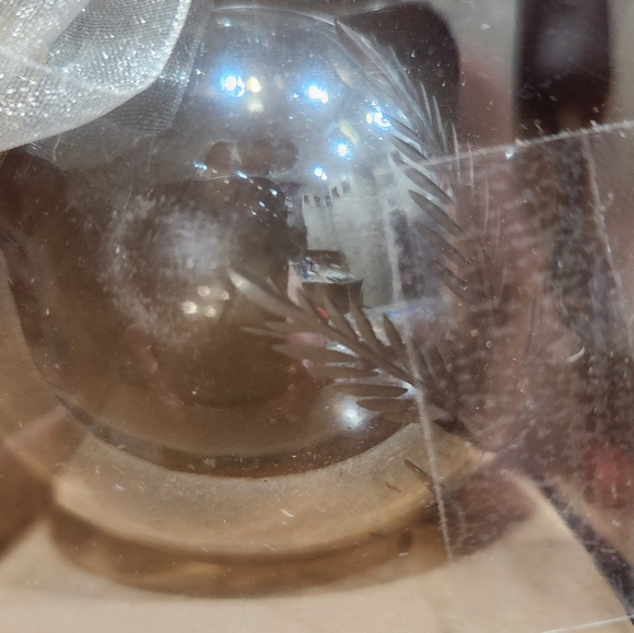 🆕️ Tidings & Joy Cut Glass Ornaments - Picture 2 of 10